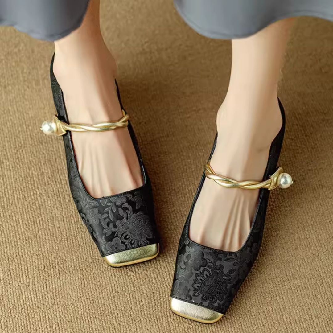 Isabella | Women's Gold Heels 5