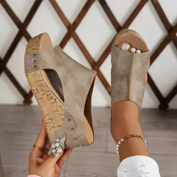 Luna | Women's Wedge Sandals 6