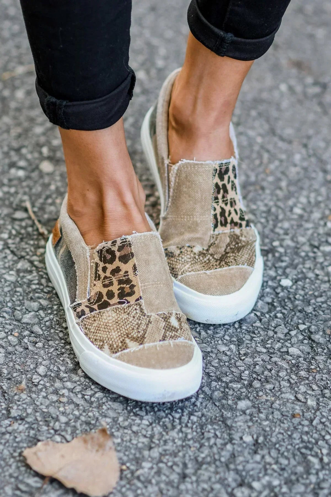 Corlina | Arch-Support Slip On Shoes 0