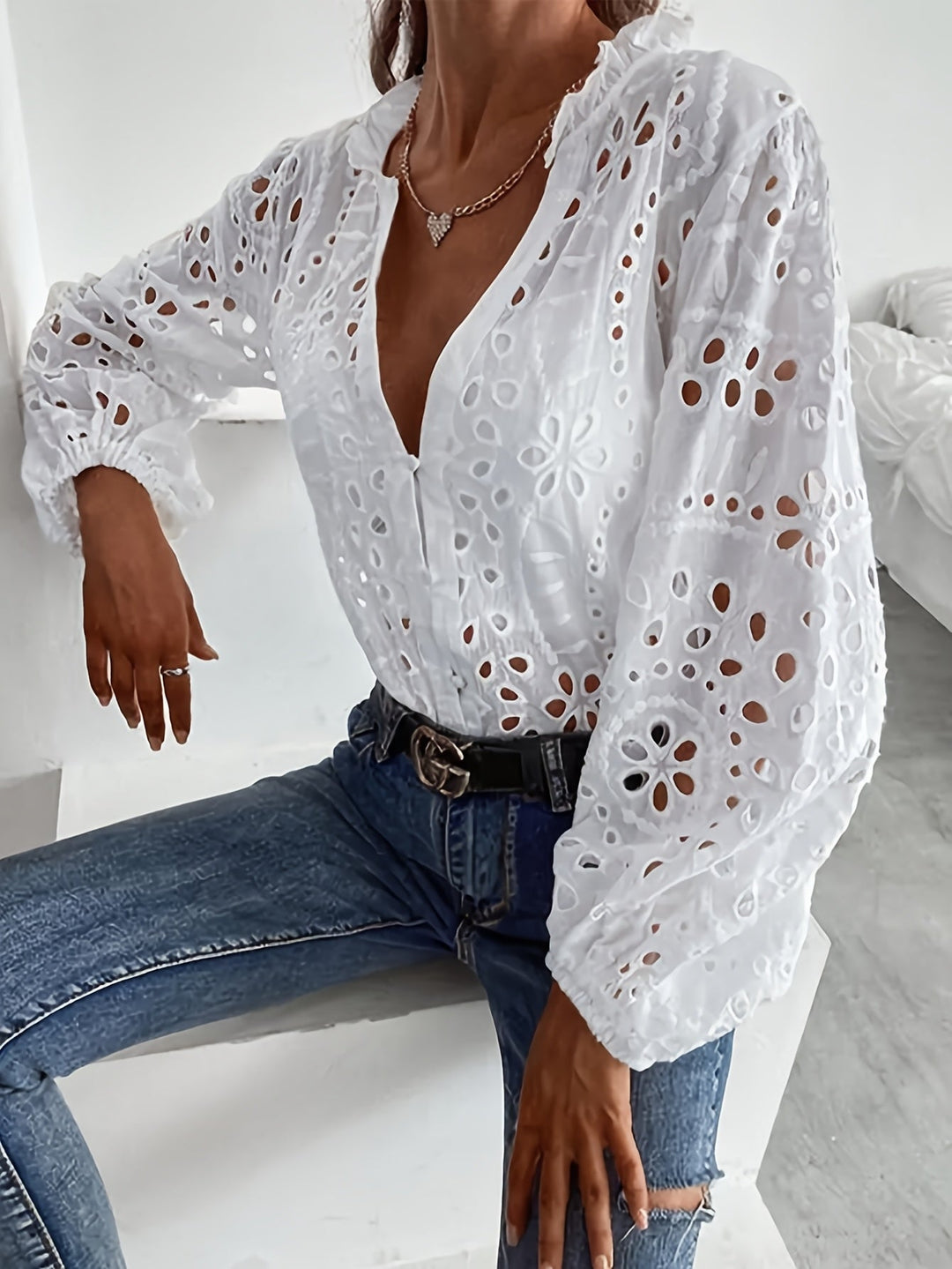 Roselina | Embroidered Long Sleeve Blouse