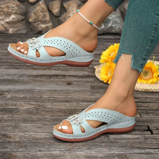 Trina | Wedge-heeled Flower Slippers